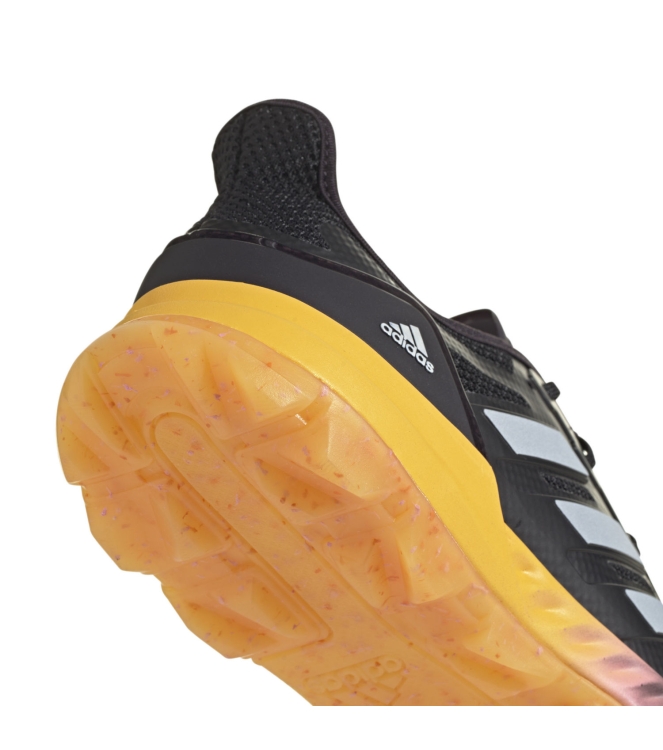 Adidas hockeyschoenen IG4134 licht grijs bij Leerentveldvrijetijd.nl