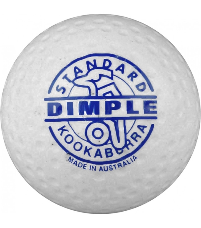 Kookaburra Kookaburra Dimple standard hockeybal white 5A1401 White Kookaburra hockey accessoires 5A1401 roze bij Leerentveldvrijetijd.nl