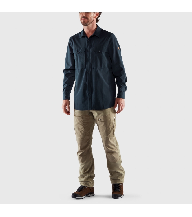 Fjällräven Fjällräven Abisko Trekking Shirt M 030_dark grey F87935 030_Dark Grey Fjällräven fleeces en truien F87935 zwart combinatie bij Leerentveldvrijetijd.nl