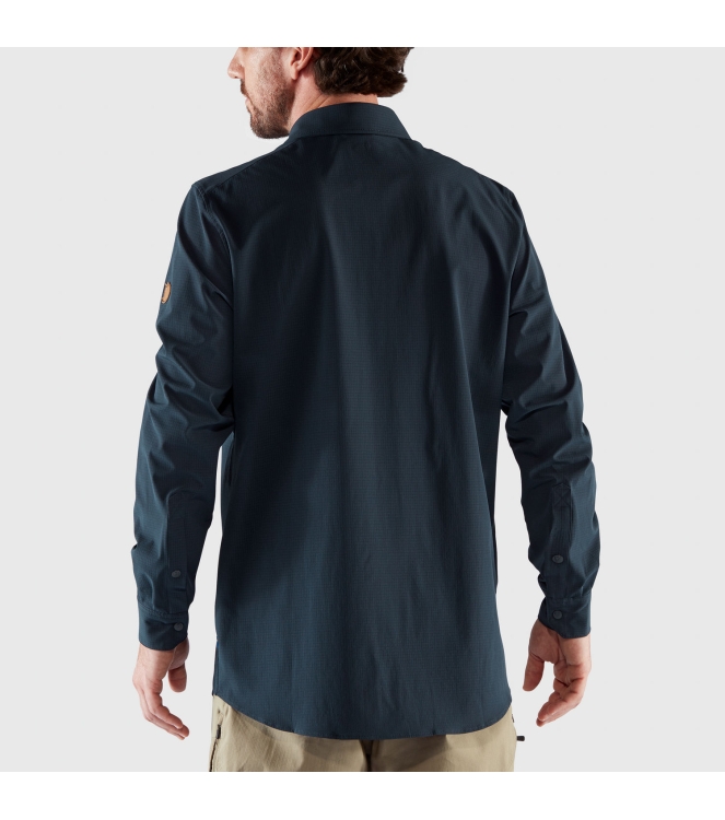Fjällräven Fjällräven Abisko Trekking Shirt M 030_dark grey F87935 030_Dark Grey Fjällräven fleeces en truien F87935 zwart combinatie bij Leerentveldvrijetijd.nl