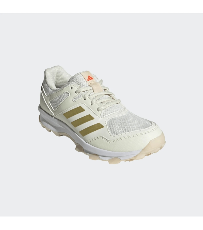 Adidas Adidas Fabela Rise off white JP9818 Off White Adidas hockeyschoenen JP9818 roze bij Leerentveldvrijetijd.nl