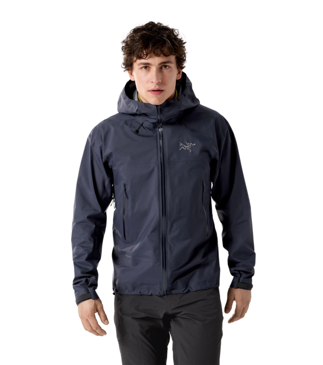 Arc'teryx Arc\'teryx Beta SL Jacket M black sapphire X000010552 Black Sapphire Arc'teryx jassen X000010552 geen kleur bij Leerentveldvrijetijd.nl