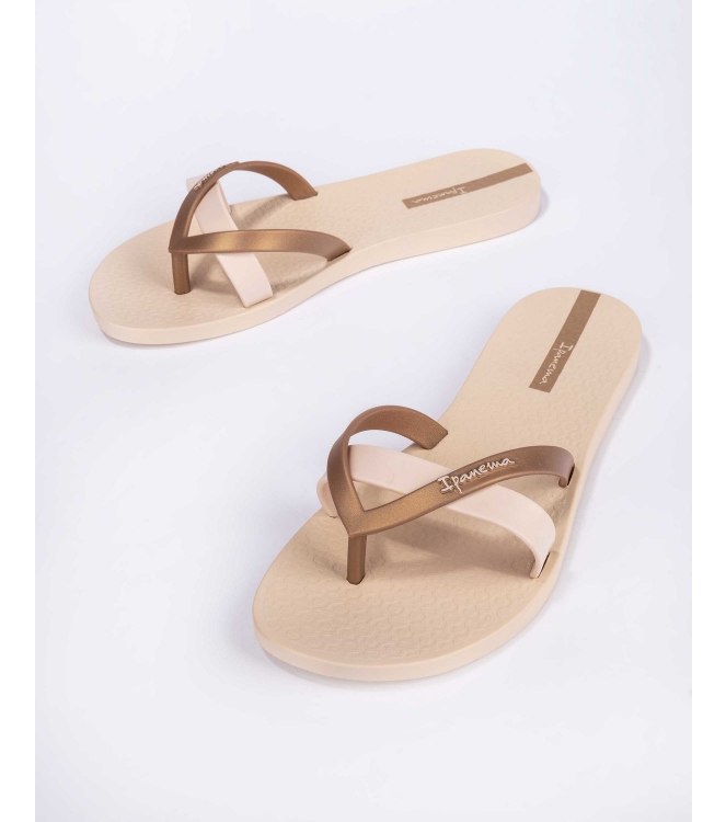 Ipanema Ipanema Kirei beige IP 81805 AG219 Beige Ipanema slippers IP 81805 AG219 jeans bij Leerentveldvrijetijd.nl