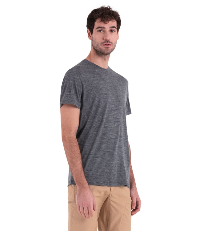 Icebreaker fleeces en truien IB0A56WL lichtblauw bij Leerentveldvrijetijd.nl