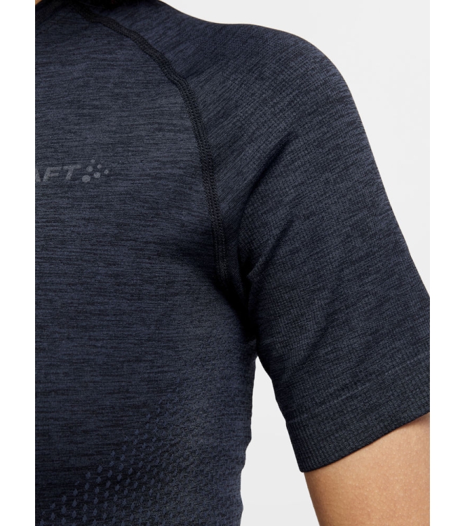 Craft Craft Core Dry Active Comfort SS W black 1911677-B999000 black Craft wintersportkleding 1911677-B999000 licht grijs bij Leerentveldvrijetijd.nl