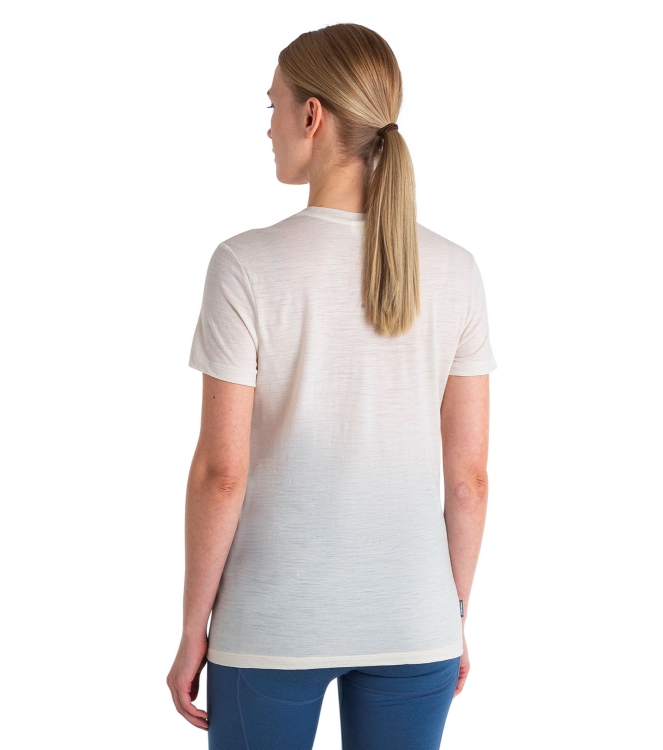 Icebreaker Icebreaker W Mer 150 Tech Lite III SS Tee IB Kea chalk 0A56YE732 Chalk Icebreaker fleeces en truien 0A56YE732 roze bij Leerentveldvrijetijd.nl